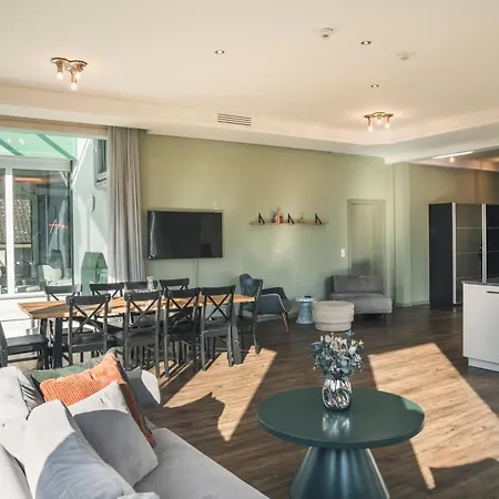 Hop Apartments & Suites-3